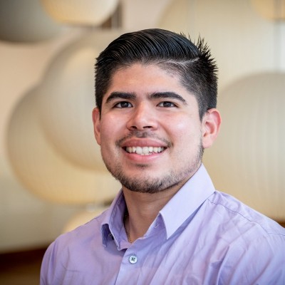 Headshot of Javier Silva.