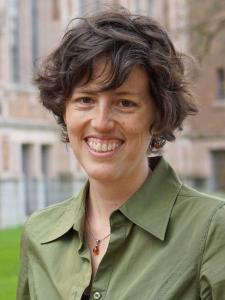 Sarah Collier headshot